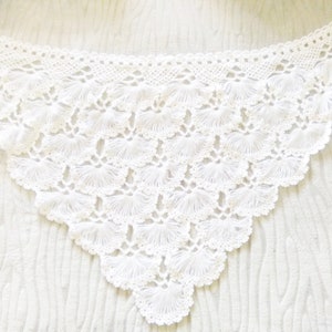 Hand Crochet Triangle Shawl, Soft and Cozy Shawl, Ladies Hand Crochet Shawl, Gift for Mother, Wedding Gift, Bridal Shawl,