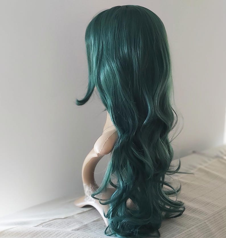 Dark Green Curly Wig: Long Synthetic Hair, Heat Resistant, 24 Inch image 9