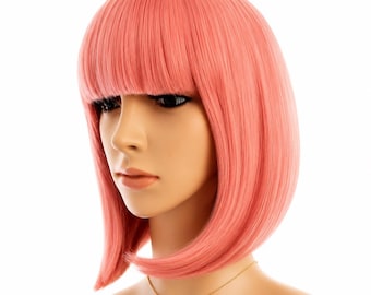 Peluca bob rosa salmón con flequillo: cabello sintético corto y liso.