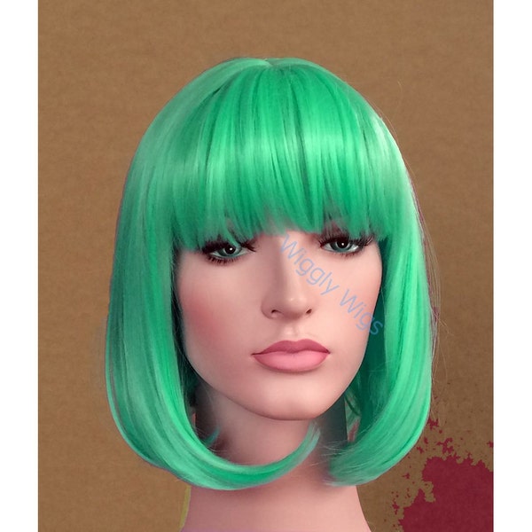 Grass Green bob wig. Green party short hair for women or teen. High quality synthetic hair. ready to ship. Free shipping in US.