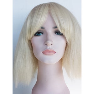 Elfenbeinfarbene Cosplay Perücke für Damen. Beige kurze Perücke. Party Kostüm Perücke. Hochwertiges Kunsthaar Sofort versandfertig.