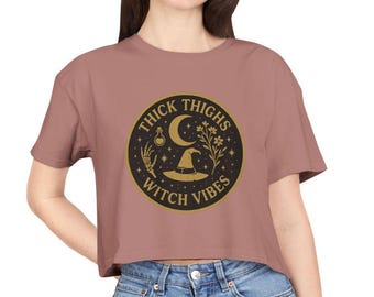 Koszulka damska z grubymi udami i krótkim rękawem Witch Vibes, uroczy krótki top w stylu czarownicy, modna koszula na Halloween, wygodny strój na co dzień, prezent dla czarownic