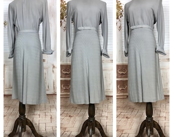 Wonderful Original 1940s Vintage Grey Crepe Dress With Chevron Pin Tuck Details