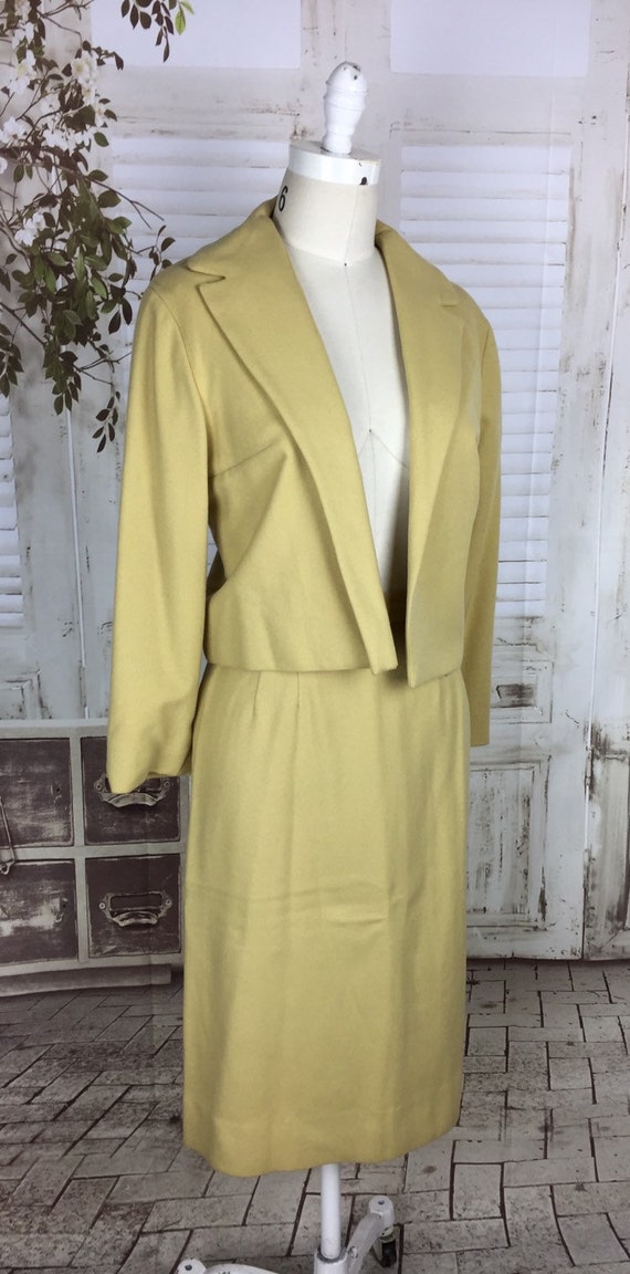 Original Late 1940s / Early 1950s Gold Yellow Woo… - image 3