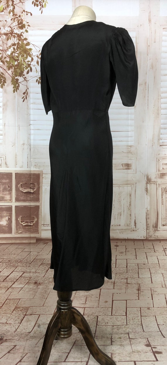 Stunning Original 1930s 30s Black Satin Femme Fat… - image 6