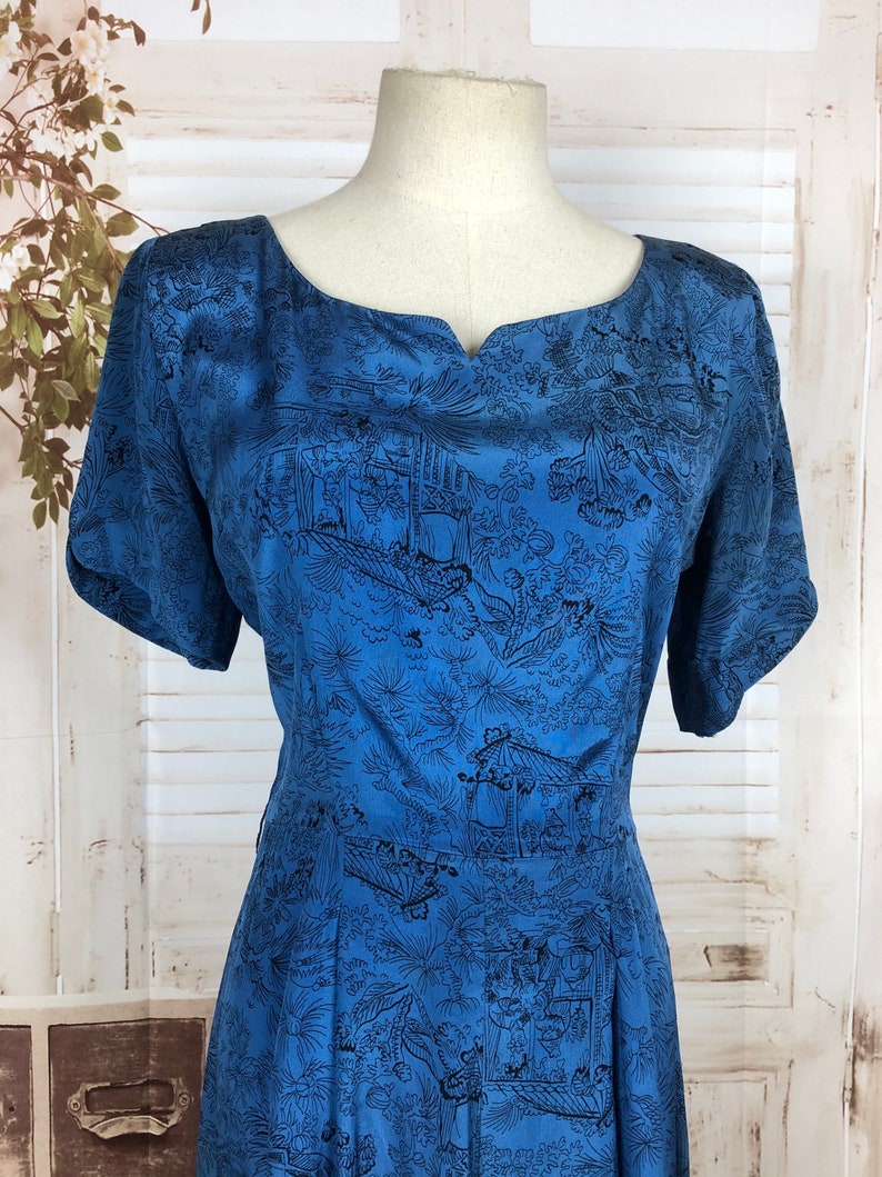 Original 1940s 40s Vintage Blue Novelty Print Rayon Dress With Matching Jacket image 3