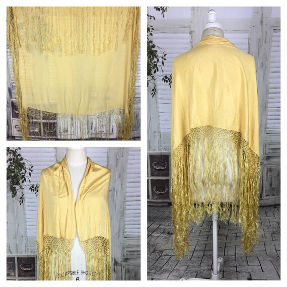 Original 1920s Vintage Pale Yellow Silk Piano Shaw