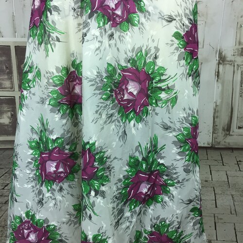 Original 1950s Vintage Rayon / shops Nylon White With Purple Flowers Summer Dress