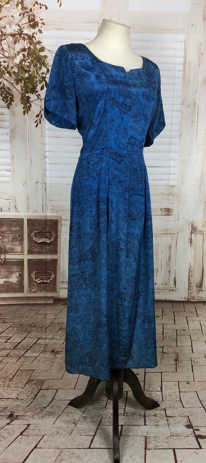 Original 1940s 40s Vintage Blue Novelty Print Rayon Dress With Matching Jacket image 4