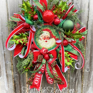 Santa Wreath, Christmas Santa, Christmas Wreath, Jolly Santa, Santa Face Wreath, Traditional Green and Red Christmas, Kattfish Kreations