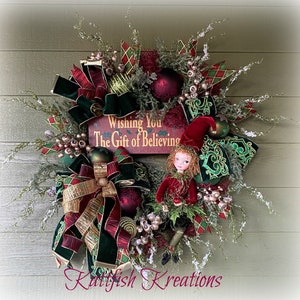 Corona navideña de duende: Hada de terciopelo burdeos, decoración navideña de bosque