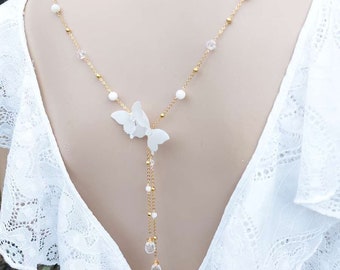 Collier de dos pour mariage Papillon de soie, perles de nacre et toupies et gouttes cristal ~ collier de mariée bijou de dos, bijou délicat