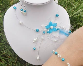 Ensemble de bijoux pour mariée, Parure 3 pièces mariage fleurs soie &plumes turquoise blanc ivoire collier, bracelet et boucles d'oreilles