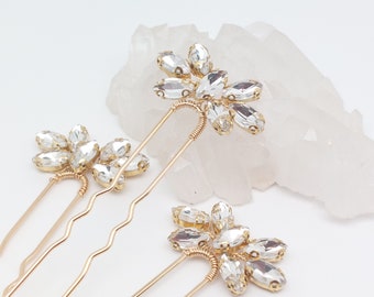 Wedding hairstyle - Swarovski crystal bun pins wedding bride - crystal clear - Golden - Gold - hair pin - retro Art Deco style