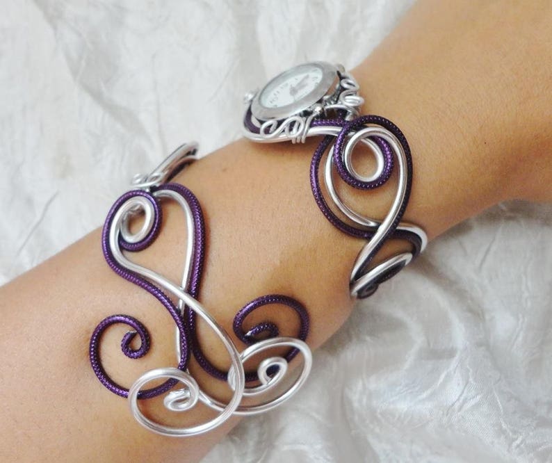 Cadeau noel Bracelet montre Cadeau pour elle Duo d'aluminium argenté prune violet montre femme Artisanale montre originale image 3