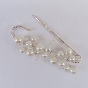 Wedding train brooch, bridal train brooch, ivory or white glass pearls, crystal pearls - gold or silver