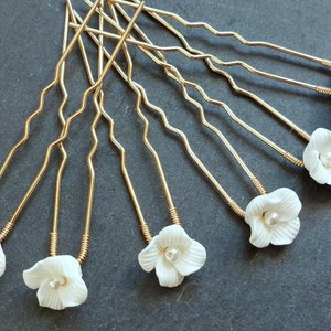 Wedding hairstyle Small flower wedding bridal bun pins Gold or silver hair pin Country boho image 6