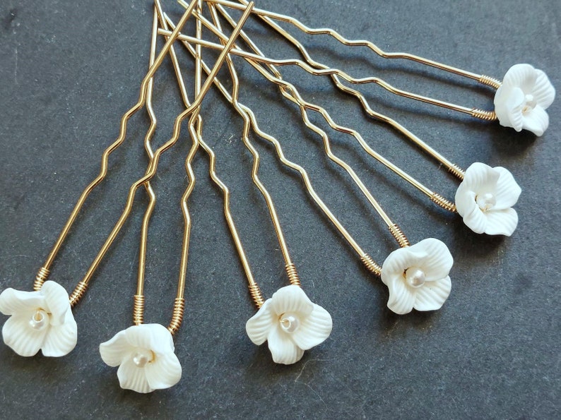 Wedding hairstyle Small flower wedding bridal bun pins Gold or silver hair pin Country boho image 6