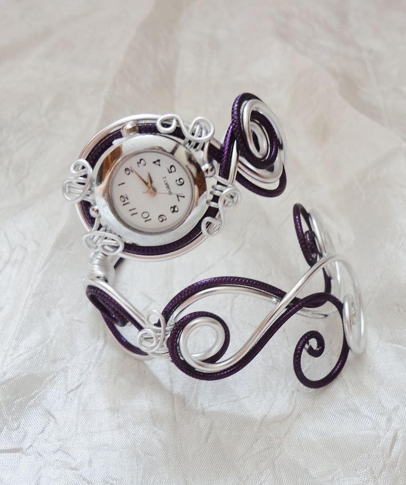 Cadeau noel Bracelet montre Cadeau pour elle Duo d'aluminium argenté prune violet montre femme Artisanale montre originale image 2