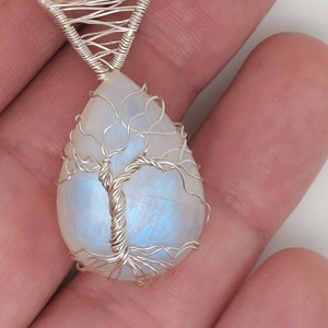 Tree of Life - Peristerite pendant, Rainbow moonstone - blue reflections - woven silver wire - Sterling silver - rare