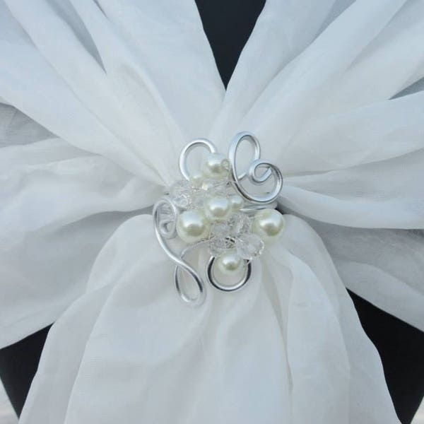 Attache étole mariage - Broche pour étole de mariée - perles en verre - ivoire ou blanc - perles cristal - sans nickel PERSONNALISABLE