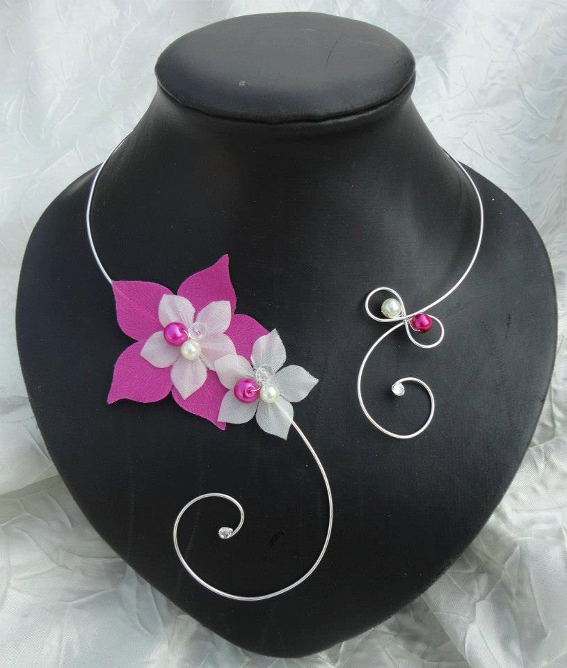 Collier Fantaisie Mauve Et Cristal Avec Perle Fleur - Neuf Avec étiquettes - Pour Mariage Ou Soirée
