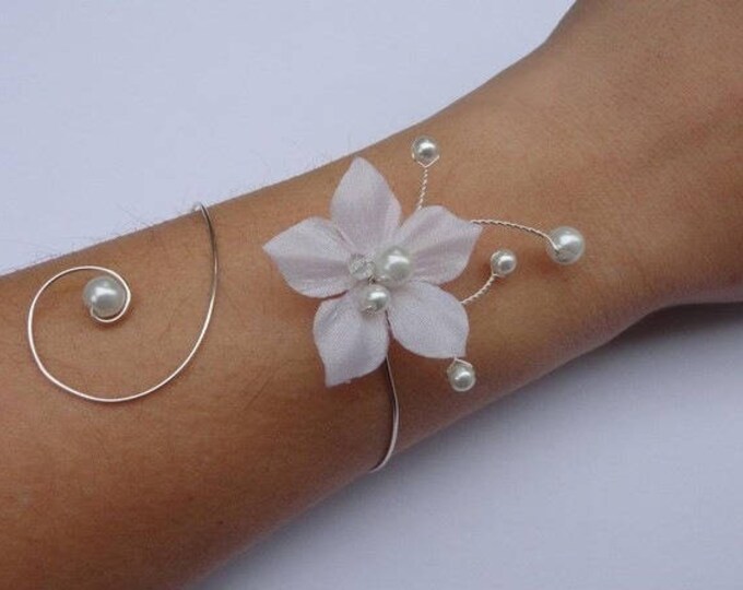 Bracelet De Perles Ivoire Et Bordeaux Pour Mariage Ou Soirée - Neuf Avec étiquettes