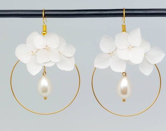 Boucles d'oreilles mariage - bijoux pour mariée en fleurs naturelles stabilisées - doré ou argenté - bohème - hortensia naturel