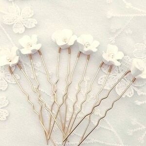 Wedding hairstyle Small flower wedding bridal bun pins Gold or silver hair pin Country boho image 3