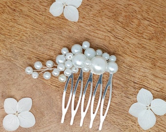 Wedding hairstyle - Small hair comb glass beads, wedding bride - Ivory or white - Gold or Silver -