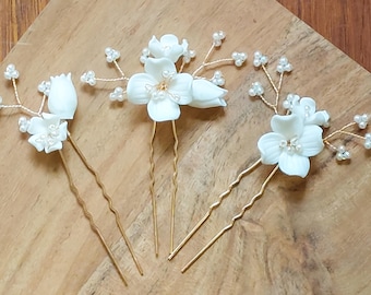 Wedding Hairstyle - Set of 3 Flower Hairpins for Bridal Weddings - Gold - Hairpins - Rustic Boho -