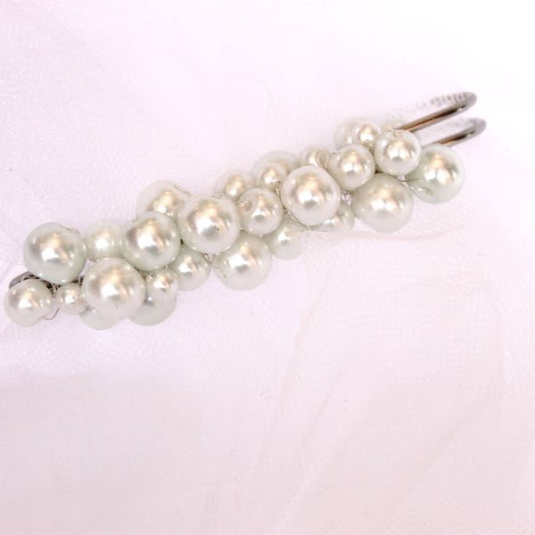 Broche remonte accroche traine mariage mariée fleur soie perles