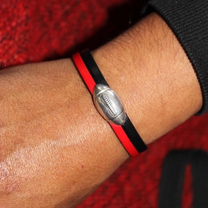 Leather bracelet with clasp rugby ball silver plated Customizable Bracelet cuir avec fermoir ballon de rugby plaqué argent Personnalisable
