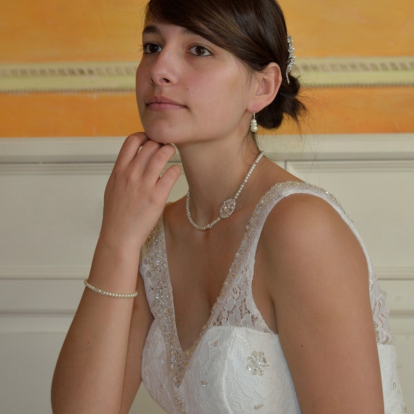 Parure de mariée 3 piéces collier bracelet boucles d'oreilles mariage ivoire blanc strass