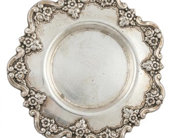 Vintage Sterling Silver 925 cup Coaster, Ornate Floral Silver Dish, Round Scalloped Silver Plate, Decorative Collectible Tableware