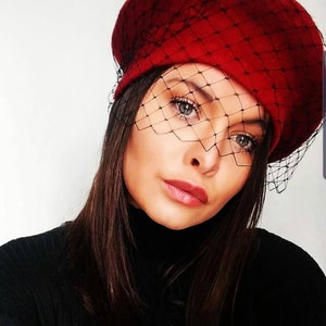 Red Wool Beret With Black Veil: French Paris Style Hat - Etsy display picture 1