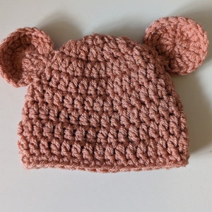 Baby-Teddybär-Mütze. Teddymütze für Babys. Gehäkelte Babybärenmütze. Vom Neugeborenen bis zum 12. Monat. 23 Farben. Auf Bestellung gefertigt. Tatsächlicher Artikel. Vintage peach