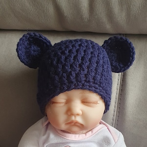 Baby-Teddybär-Mütze. Teddymütze für Babys. Gehäkelte Babybärenmütze. Vom Neugeborenen bis zum 12. Monat. 23 Farben. Auf Bestellung gefertigt. Tatsächlicher Artikel. Navy