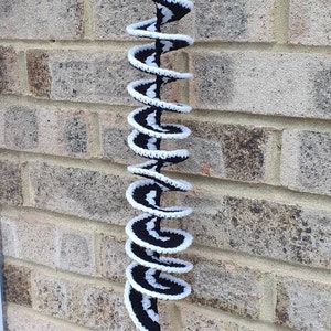 Crochet windspinner, wind spinners. Handmade , various colours available, see photos Black & white