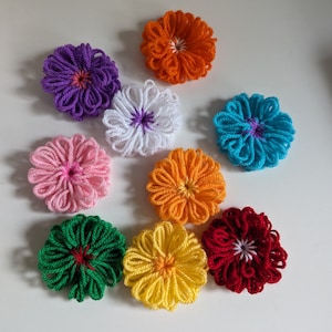 Handgemachte Loom Blumen.Set 6,10, 20. für Kartengestaltung, Scrapbooking, Verzierungen/Applikationen für Kleidung. Blumen Applikationen.Schleife Blume