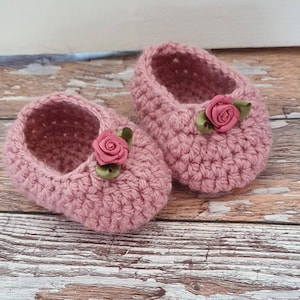 Baby girls crochet ballet shoes. Crochet Baby shoes. Pram shoes. Size 0-3 months . Other colours listed Dusky pink