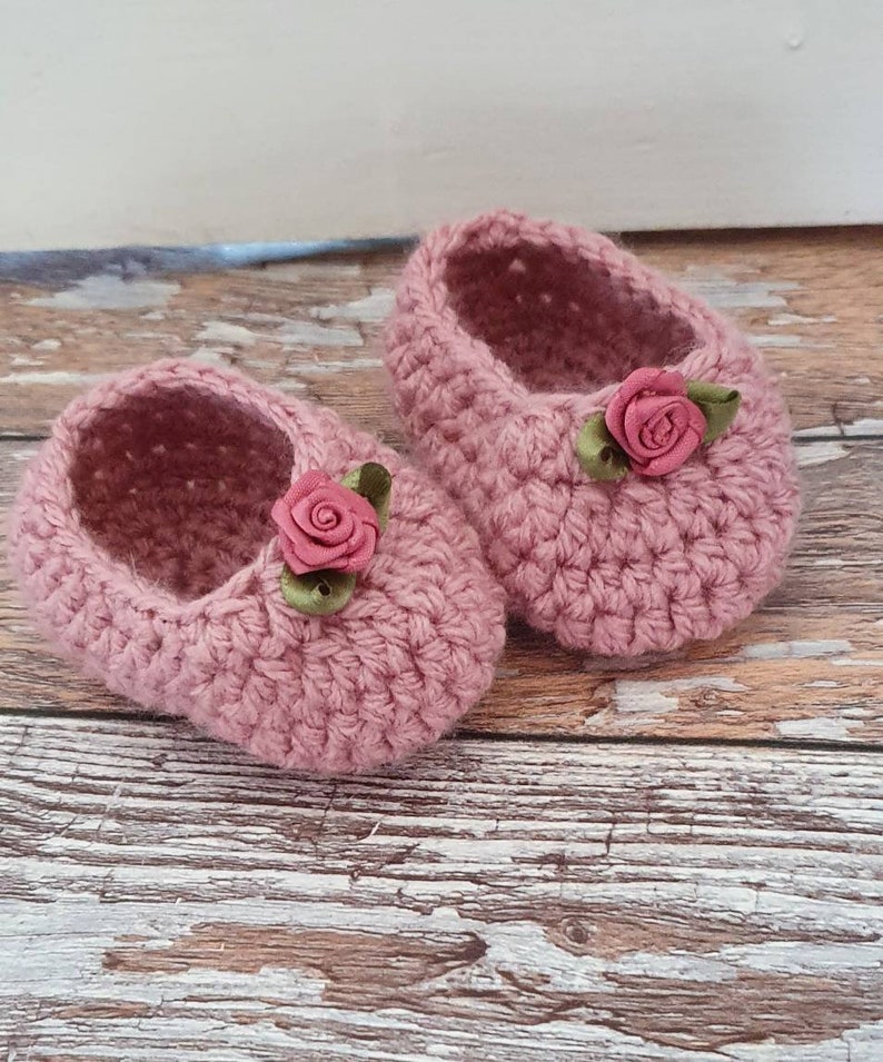 Baby girls crochet ballet shoes. Crochet Baby shoes. Pram shoes. Size 0-3 months . Other colours listed Dusky pink