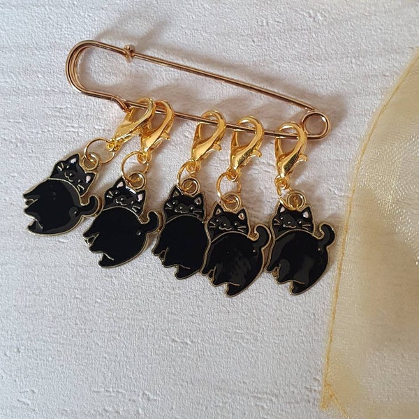 Stitch markers . Set of 5 cute enamelled black or white cat knitting / crochet stitch markers . Progress markers