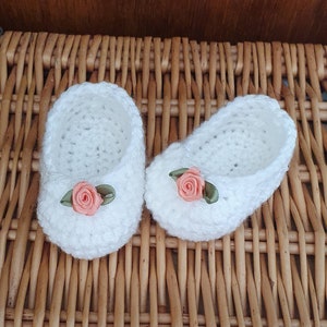 Baby girls crochet ballet shoes. Crochet Baby shoes. Pram shoes. Size 0-3 months . Other colours listed White + peach rose
