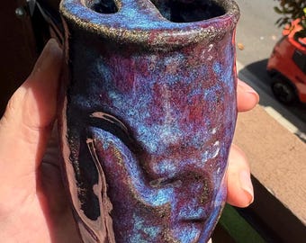 Taza de viaje pequeña y colorida