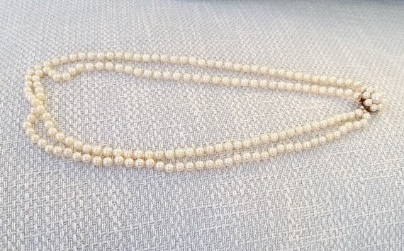 Collier Ancien En Perles Nacrées, Double Rang, Avec Fermoir Doré - Occasion Bon état