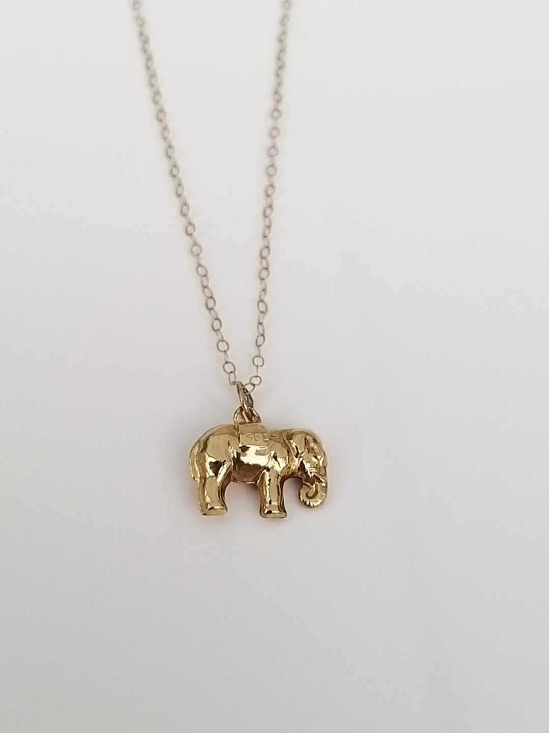 Antique Gold Elephant Pendant With Solid Gold Necklace Resizing