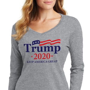 Trump 2020 Keep America Great (met vlag) - Women&#39;s Long Sleeve V-Neck T-shirt