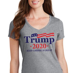 Trump 2020 Keep America Great (with Flag) - Women&#39;s V-Neck Fitted T-shirt