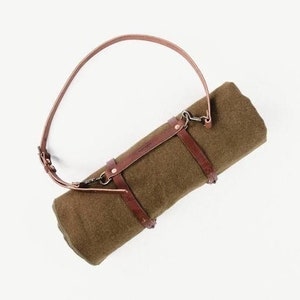 Full Grain Leather Blanket Carrier